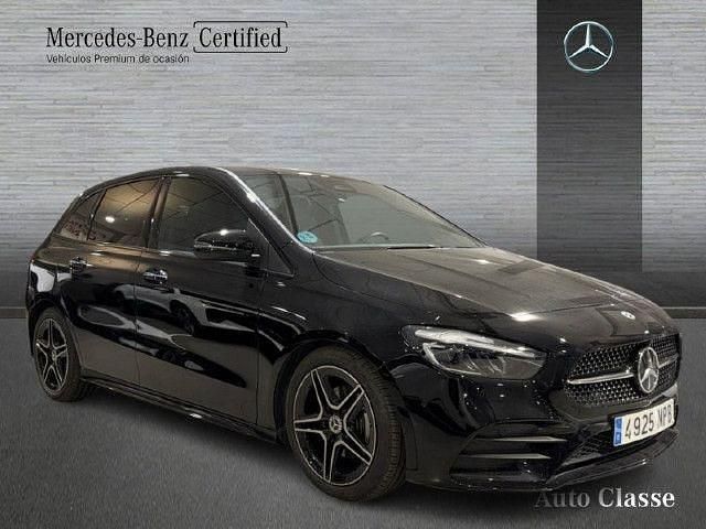 Usado Mercedes B200 AMG line 150 CV (110 kW) 2024 Negro noche Monovolumen