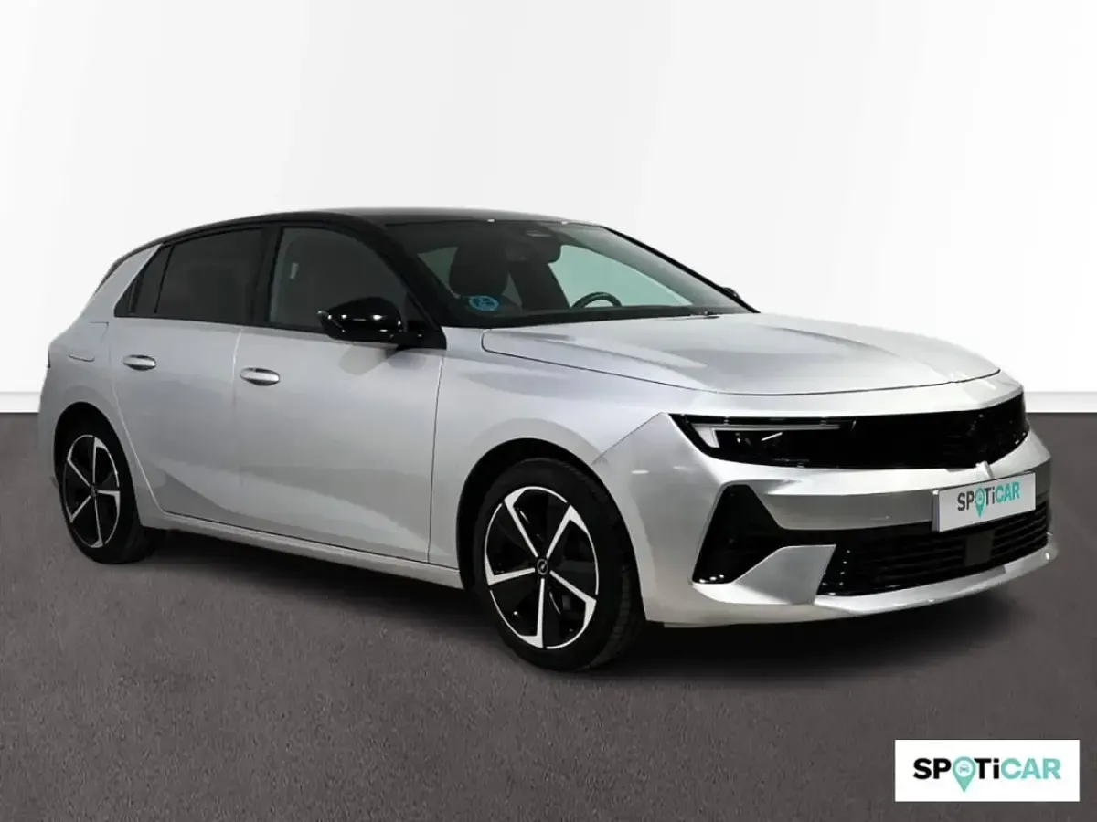 Usado Opel Astra 130 CV (95 kW) 2024 Gris Utilitario