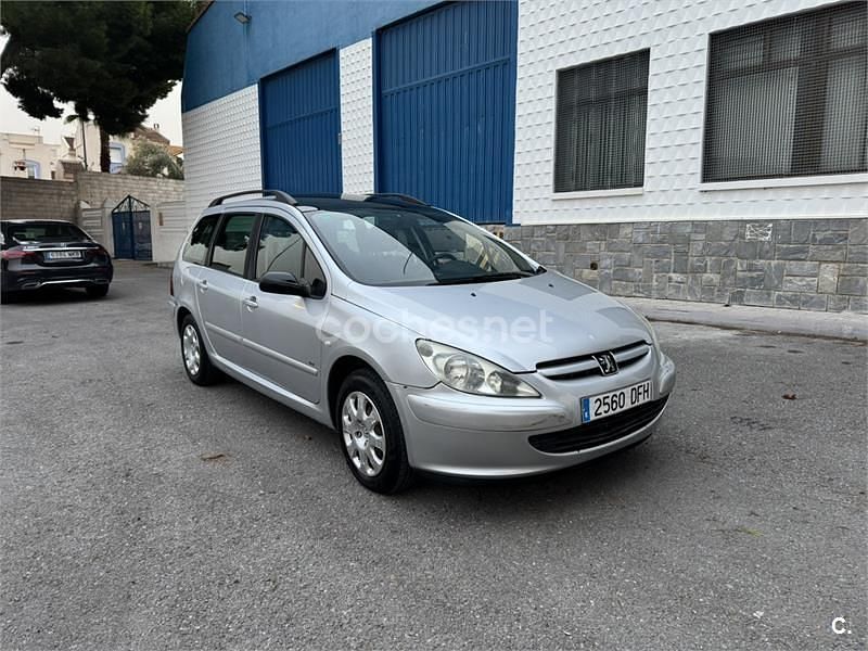 Gris / plata Usado 2005 Peugeot 307 Familiar | 2800 € (Precio justo) - Imagen 1/4