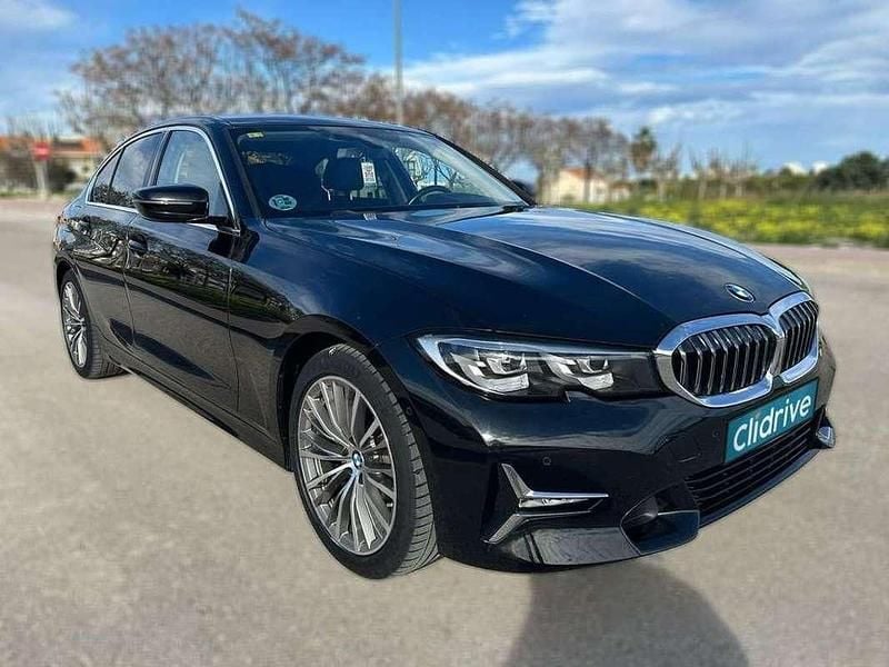 Usado BMW 318 143 HP (105 kW) 2020 Preto Sedan