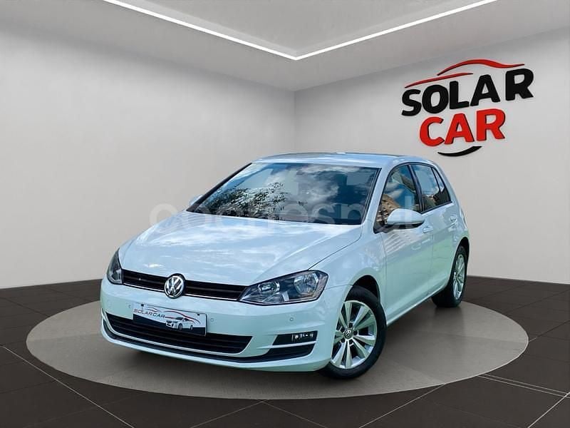 Blanco Usado 2014 VW Golf VII Advance Utilitario | 8900 € (Buen precio) - Imagen 1/4