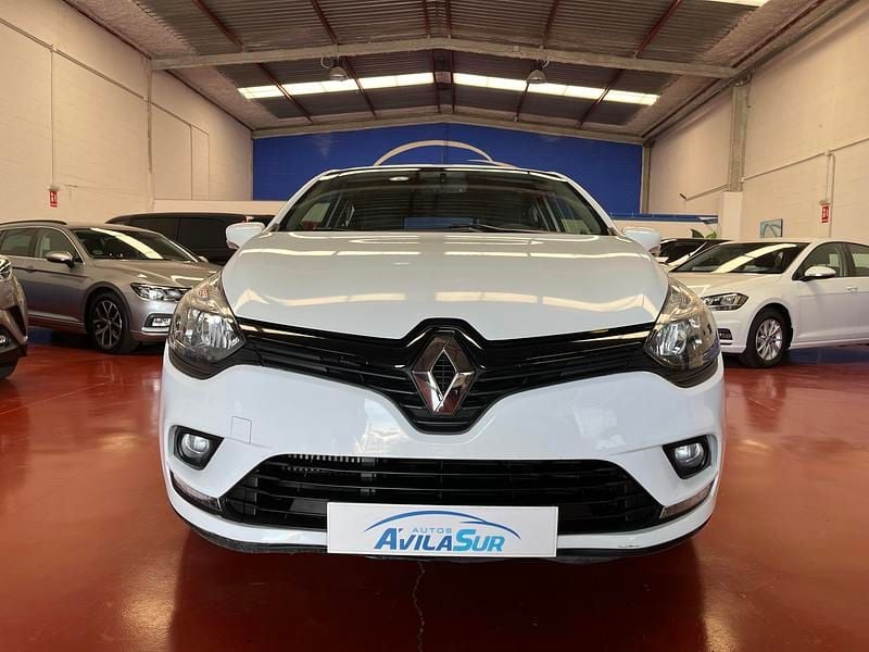 Blanco Usado 2019 Renault Clio IV Utilitario | 9900 € (Precio justo) - Imagen 1/4