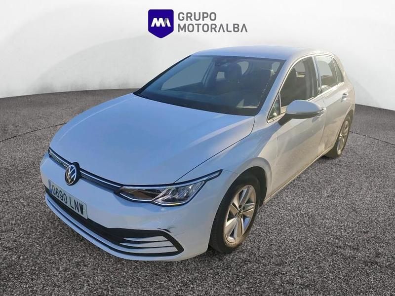 Blanco Usado 2021 VW Golf VIII Life Berlina | 18.990 € (Precio justo) - Imagen 1/4