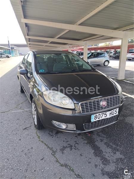 Negro Usado 2011 Fiat Linea Life Berlina | 1700 € - Imagen 1/4