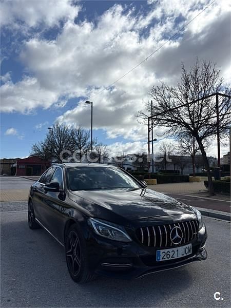 Usado Mercedes C220 170 CV (125 kW) 2015 Negro Berlina