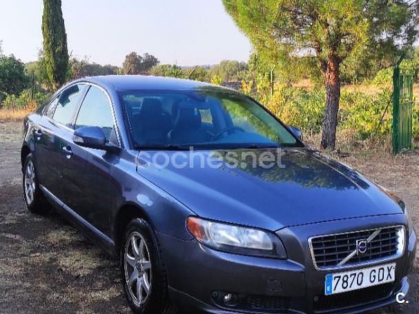 Gris / plata Usado 2008 Volvo S80 Momentum Berlina | 4500 € - Imagen 1/4