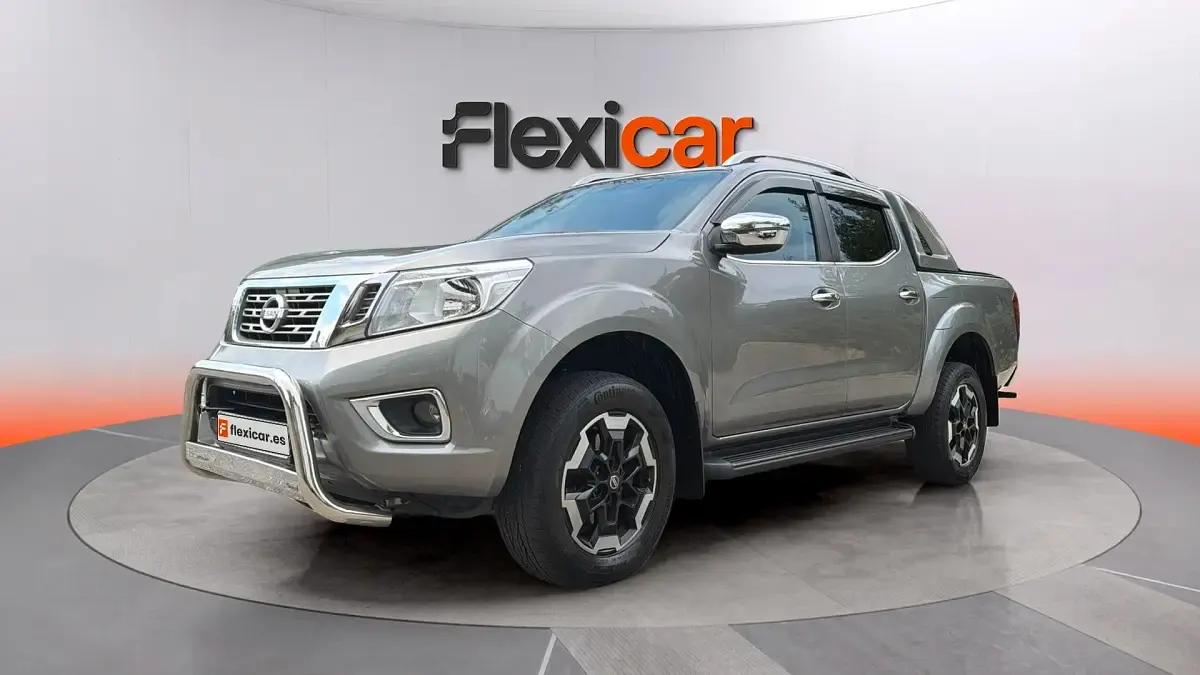 Usado Nissan Navara N-Guard 190 CV (139 kW) 2021 Gris Pickup/Camioneta
