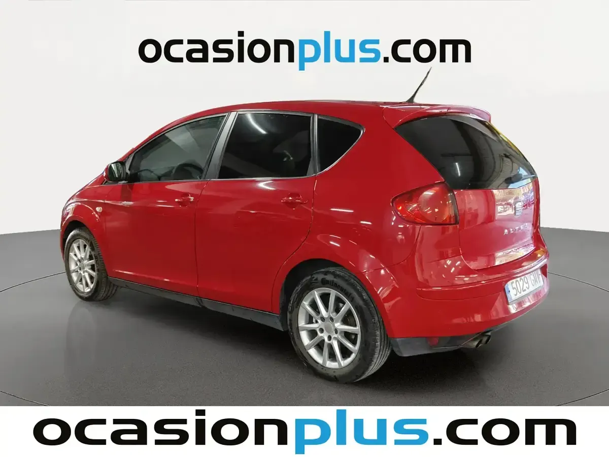 Usado Seat Altea Style 125 CV (91 kW) 2009 Rojo Monovolumen