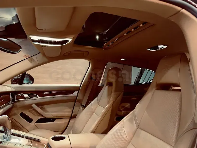 Usado Porsche Panamera S Hybrid 380 CV (279 kW) 2011 Marrón Utilitario