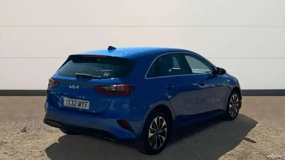 Nuevo Kia Ceed 101 CV (74 kW) 2025 Azul Utilitario