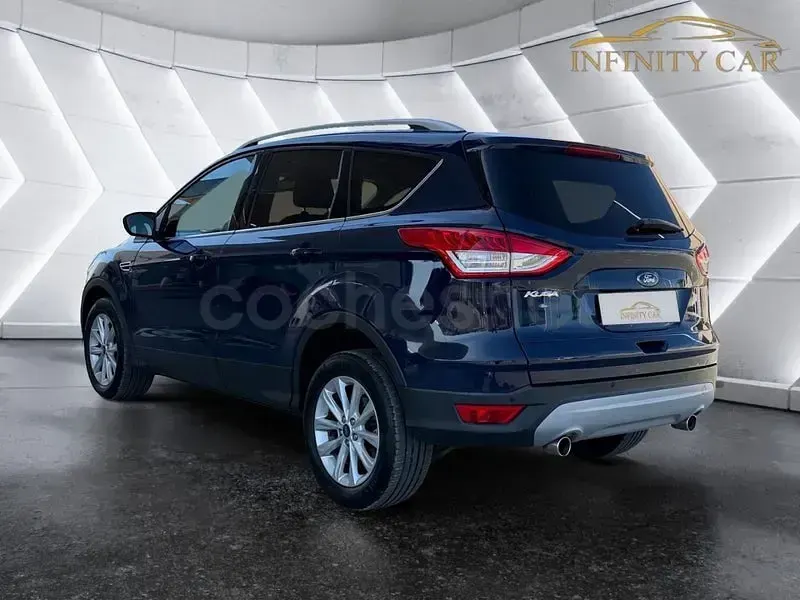Usado Ford Kuga Titanium 120 CV (88 kW) 2014 Azul SUV