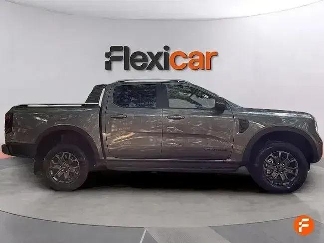 Usado Ford Ranger 205 CV (150 kW) 2026 Gris Pickup/Camioneta