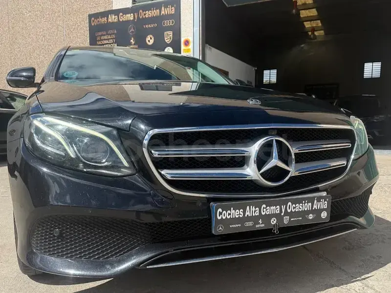 Usado Mercedes E350 258 CV (189 kW) 2018 Negro Berlina