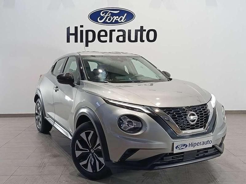 Usado Nissan Juke Acenta 114 CV (83 kW) 2021 Gris SUV
