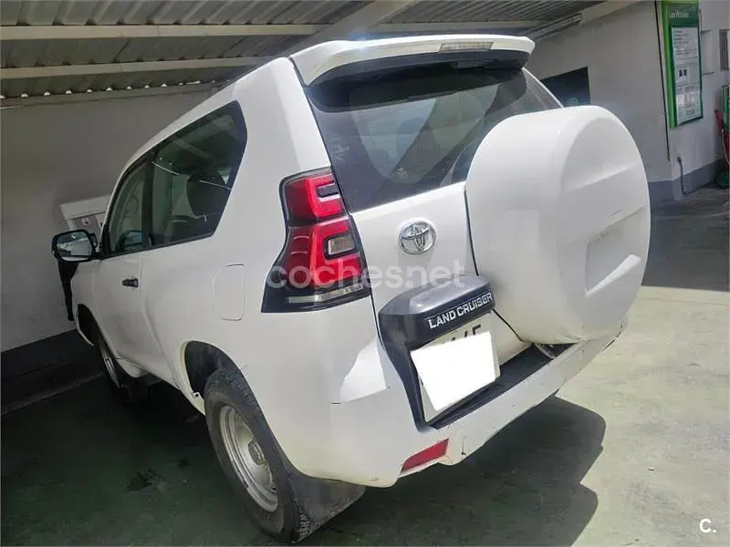 Usado Toyota Land Cruiser 177 CV (130 kW) 2020 Blanco SUV