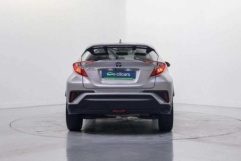 Usado Toyota C-HR Advance 98 CV (72 kW) 2017 Gris SUV