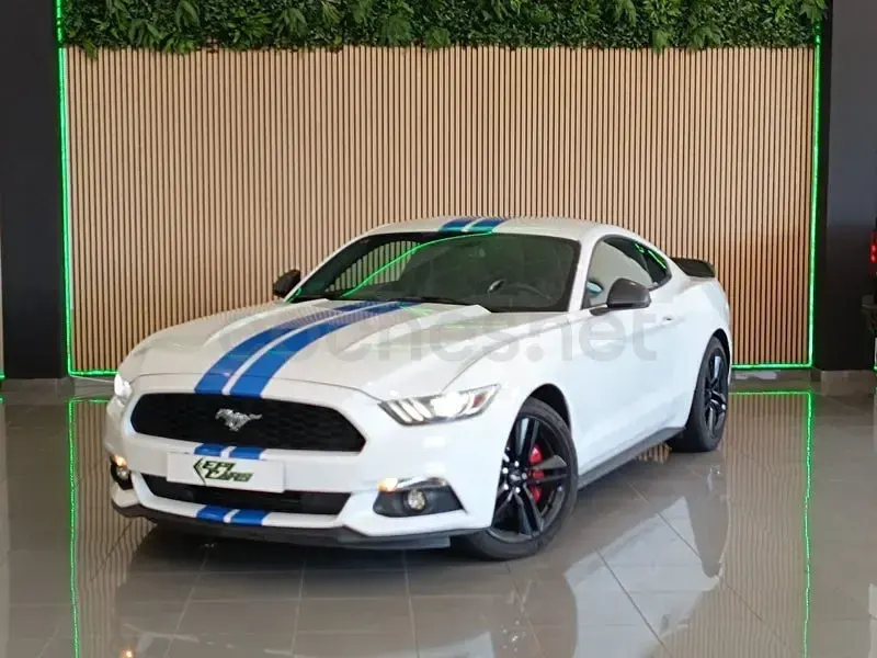 Usado Ford Mustang Fastback 314 CV (230 kW) 2016 Blanco Coupe