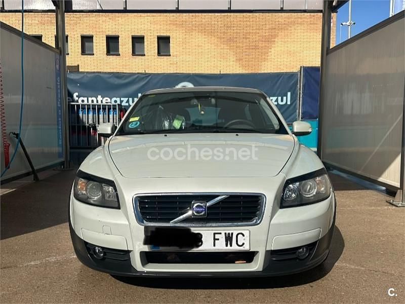 Usado Volvo C30 Momentum 125 CV (91 kW) 2007 Gris / plata Utilitario
