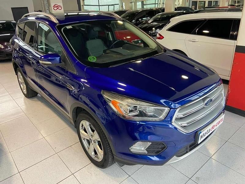 Usado Ford Kuga Titanium 150 CV (110 kW) 2016 Azul SUV