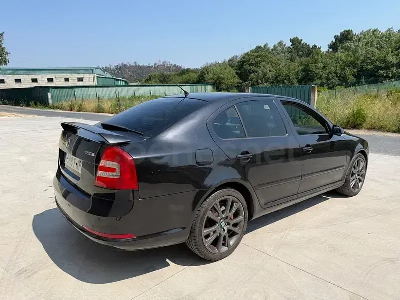 Usado Skoda Octavia RS 170 CV (125 kW) 2008 Negro Berlina