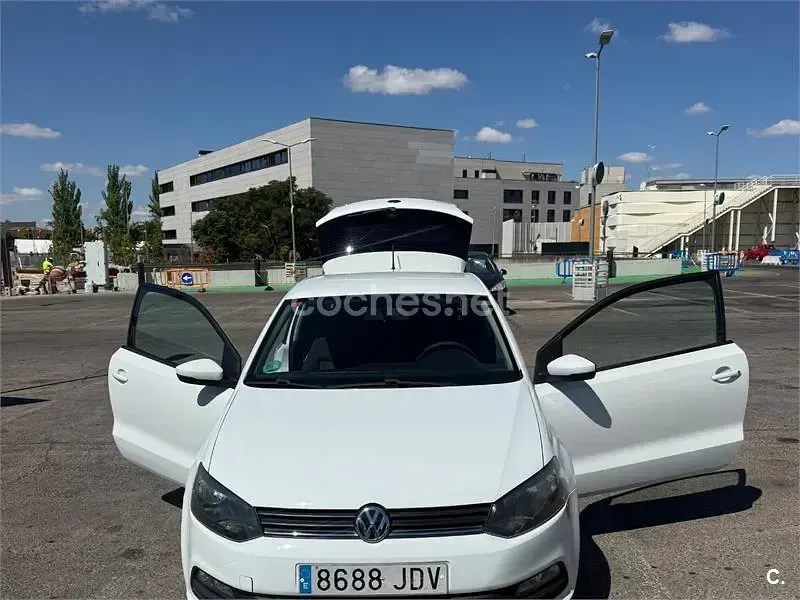 Usado VW Polo Edition 75 CV (55 kW) 2015 Blanco Berlina