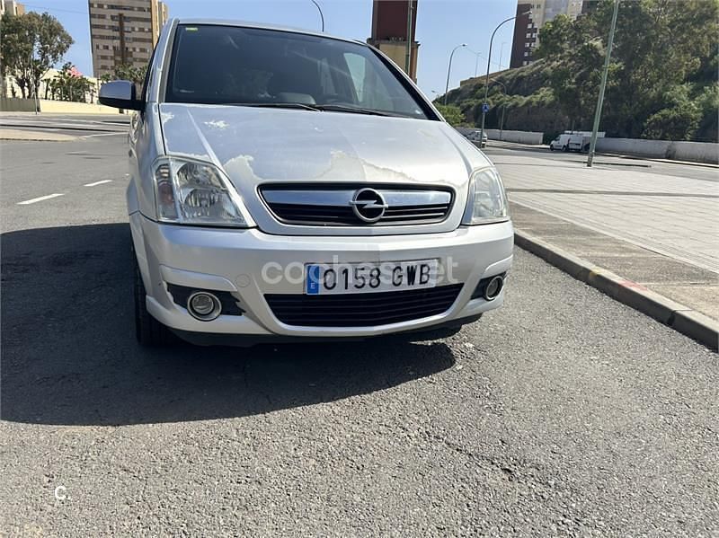 Usado Opel Meriva Enjoy 100 HP (73 kW) 2009 Cinzento Monovolume