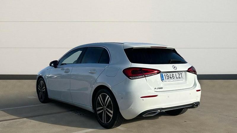 Usado Mercedes A200 163 CV (119 kW) 2022 Blanco Berlina