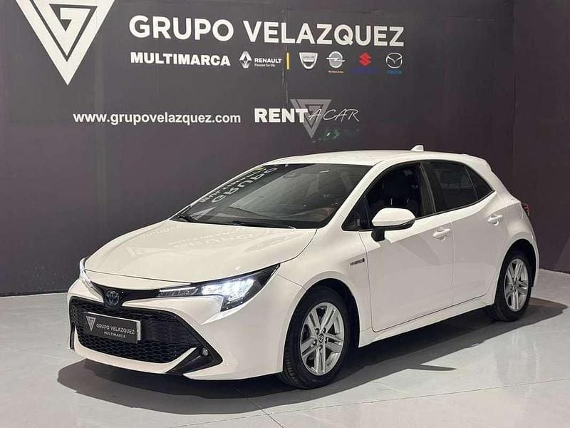 Begagnad Toyota Corolla Business Edition 122 HK (89 kW) 2020 Vit Halvkombi