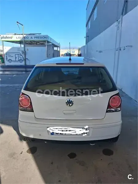 Usado VW Polo United 70 CV (51 kW) 2009 Blanco Utilitario