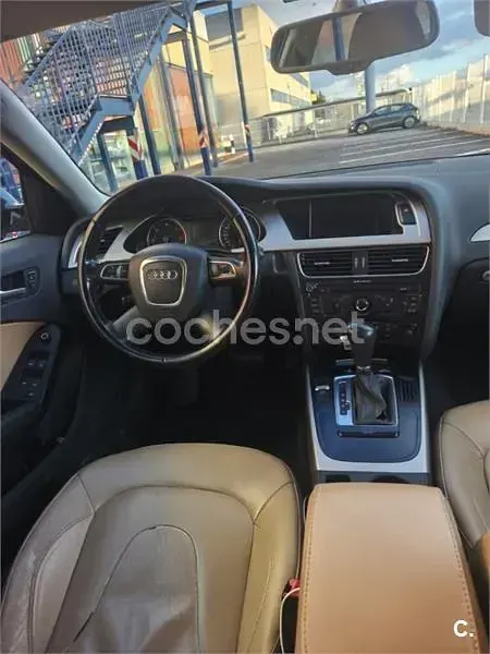 Usado Audi A4 143 CV (105 kW) 2010 Negro Familiar