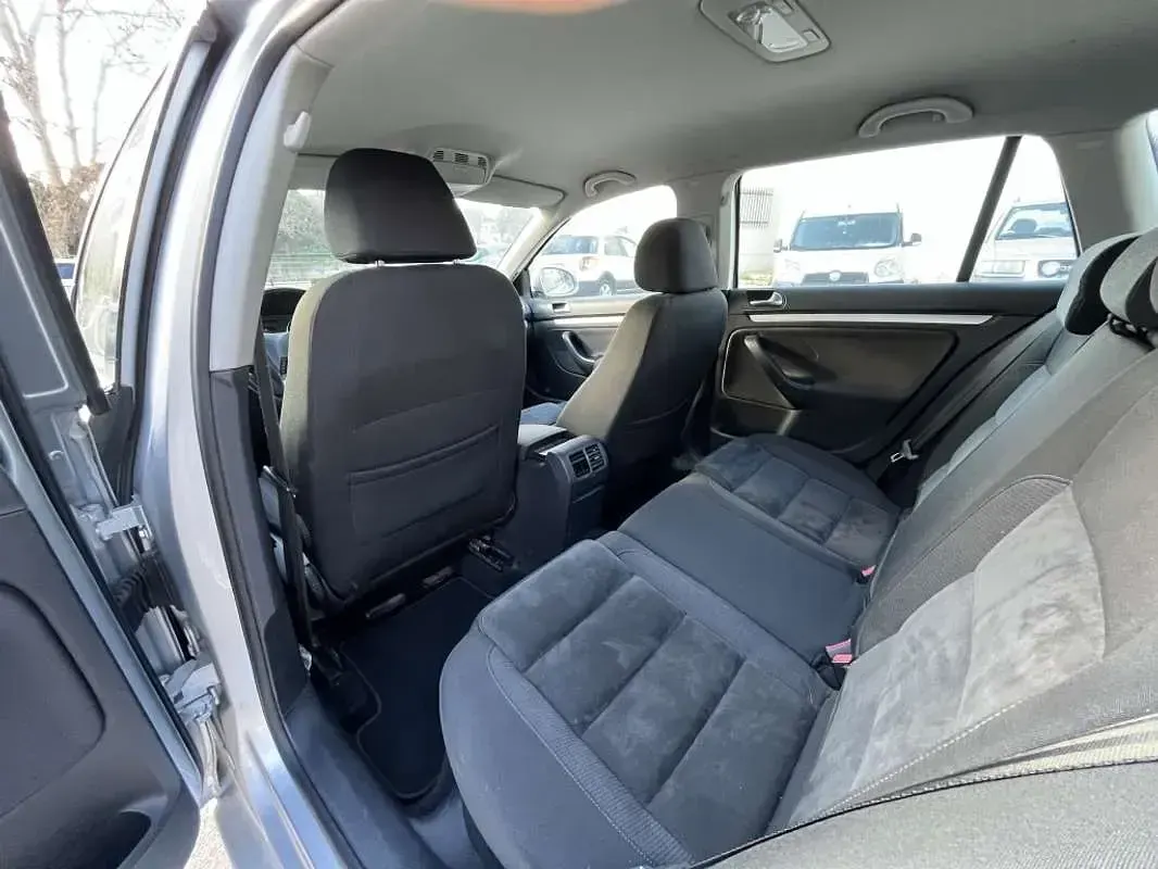Occasion VW Golf VI Advance 105 ch (77 kW) 2011 Gris Citadine