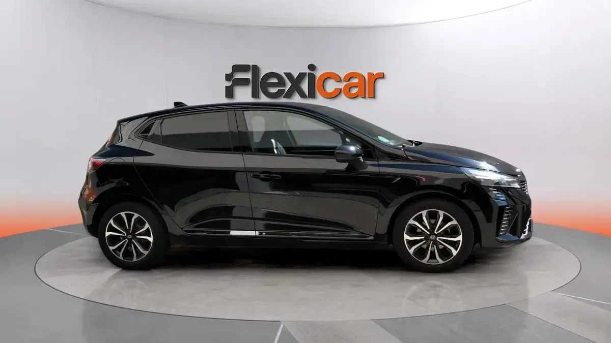 Usado Renault Clio V Techno 90 CV (66 kW) 2025 Gris Berlina
