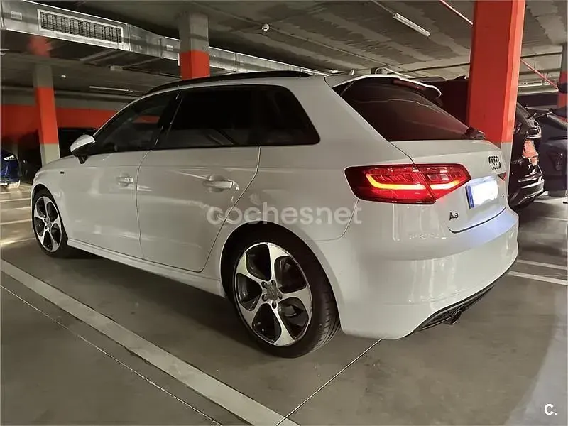 Usado Audi A3 S-Line 110 CV (80 kW) 2015 Blanco Berlina