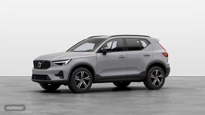 Gris Nuevo 2025 Volvo XC40 Plus SUV | 40.900 € (Precio justo) - Imagen 1/4