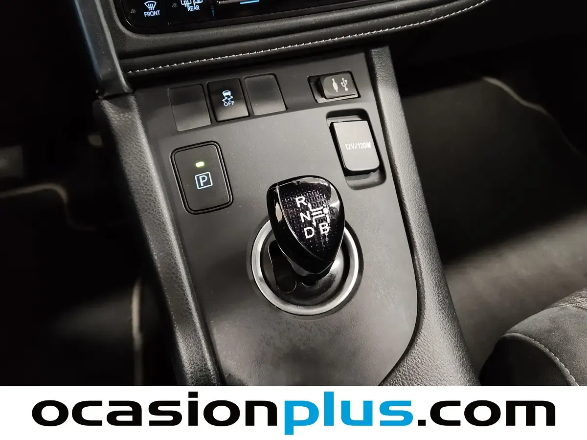 Usado Toyota Auris Hybrid 136 CV (100 kW) 2018