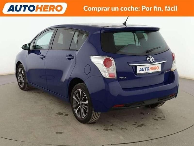 Usado Toyota Verso Advance 132 CV (97 kW) 2016 Azul Monovolumen