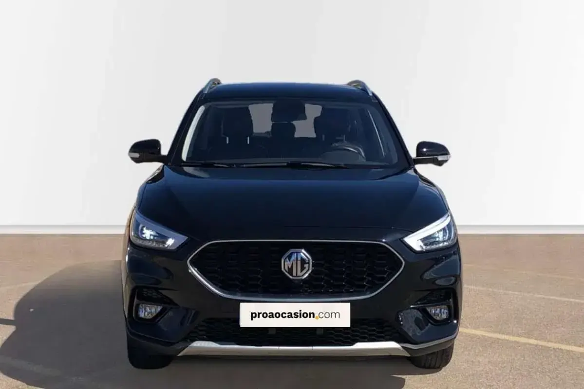 Usado MG ZS Luxury 106 CV (77 kW) 2023 Negro SUV