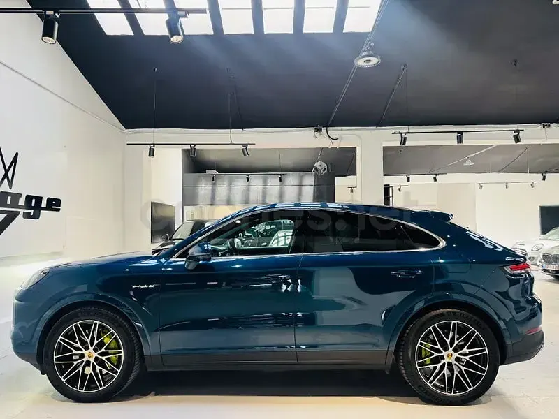 Usado Porsche Cayenne 470 CV (345 kW) 2024 Azul SUV