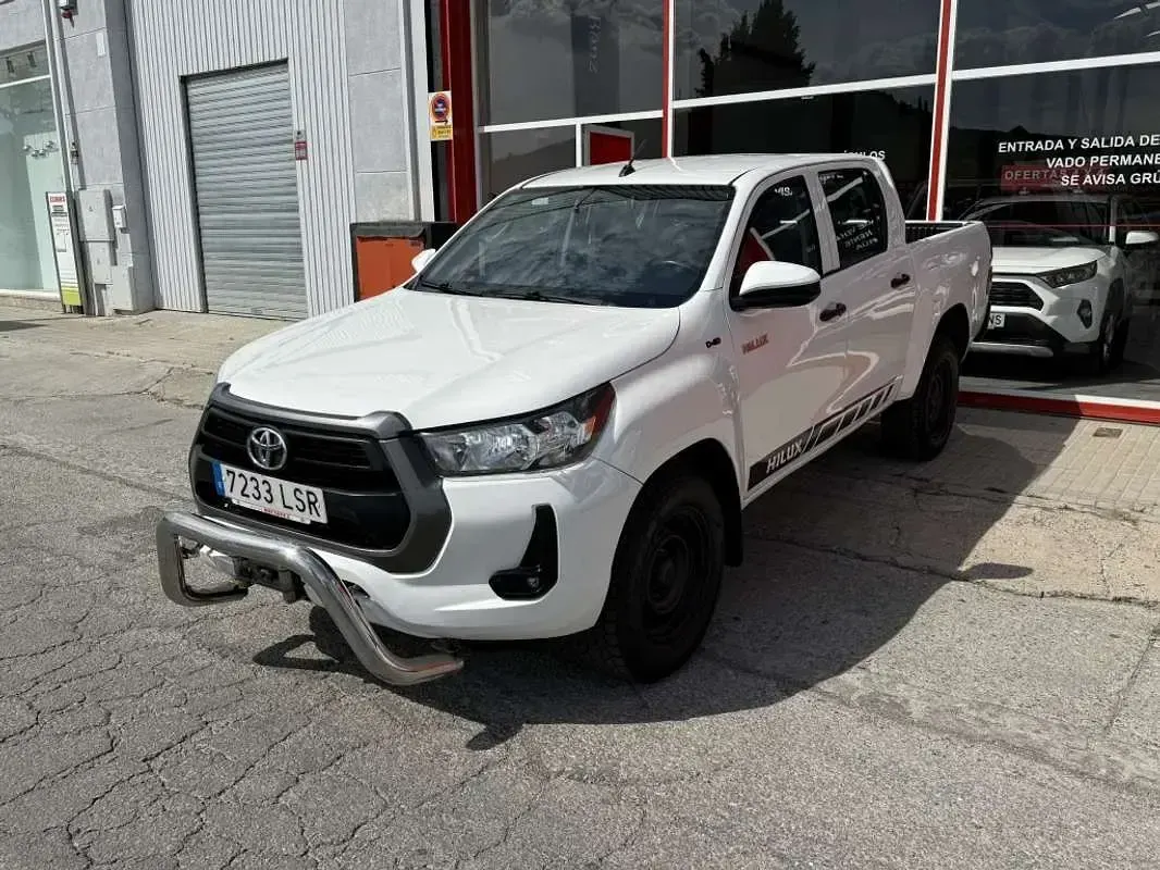 Usado Toyota HiLux 150 CV (110 kW) 2021 Blanco Pickup/Camioneta