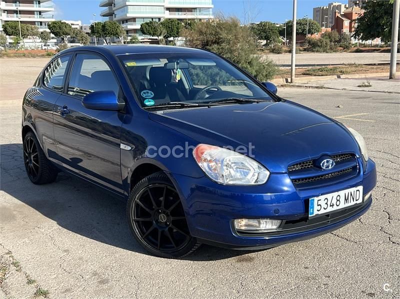 Azul Usado 2006 Hyundai Accent Berlina | 3150 € - Imagen 1/4