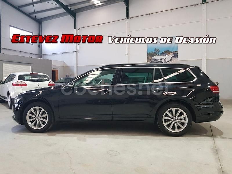Usado VW Passat Advance 150 CV (110 kW) 2018 Negro Familiar