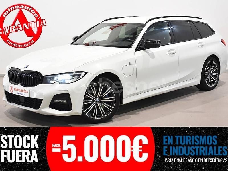 Blanco Usado 2021 BMW 330e M Sport Familiar | 26.890 € (Un poco caro) - Imagen 1/4
