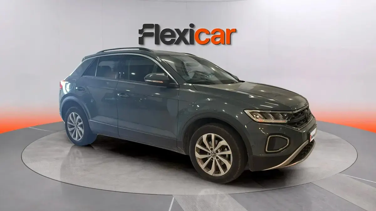 Usado VW T-Roc Life 150 CV (110 kW) 2023 SUV