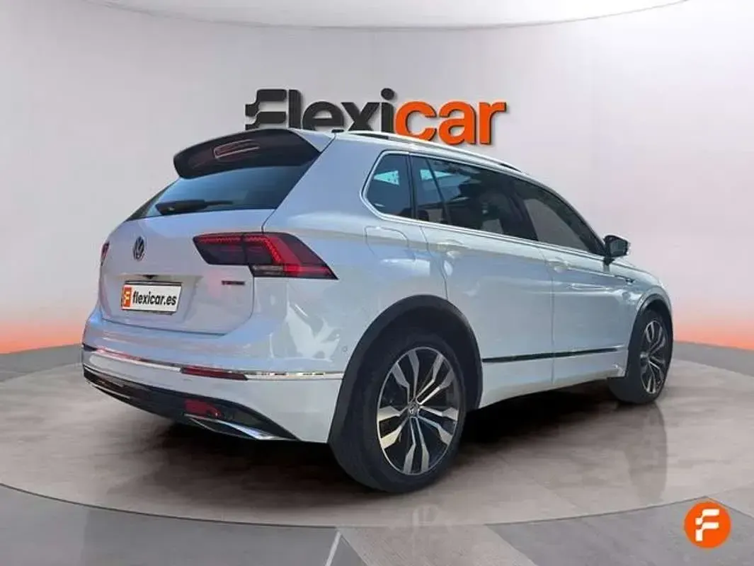 Usado VW Tiguan Sportline 240 CV (176 kW) 2019 Blanco SUV
