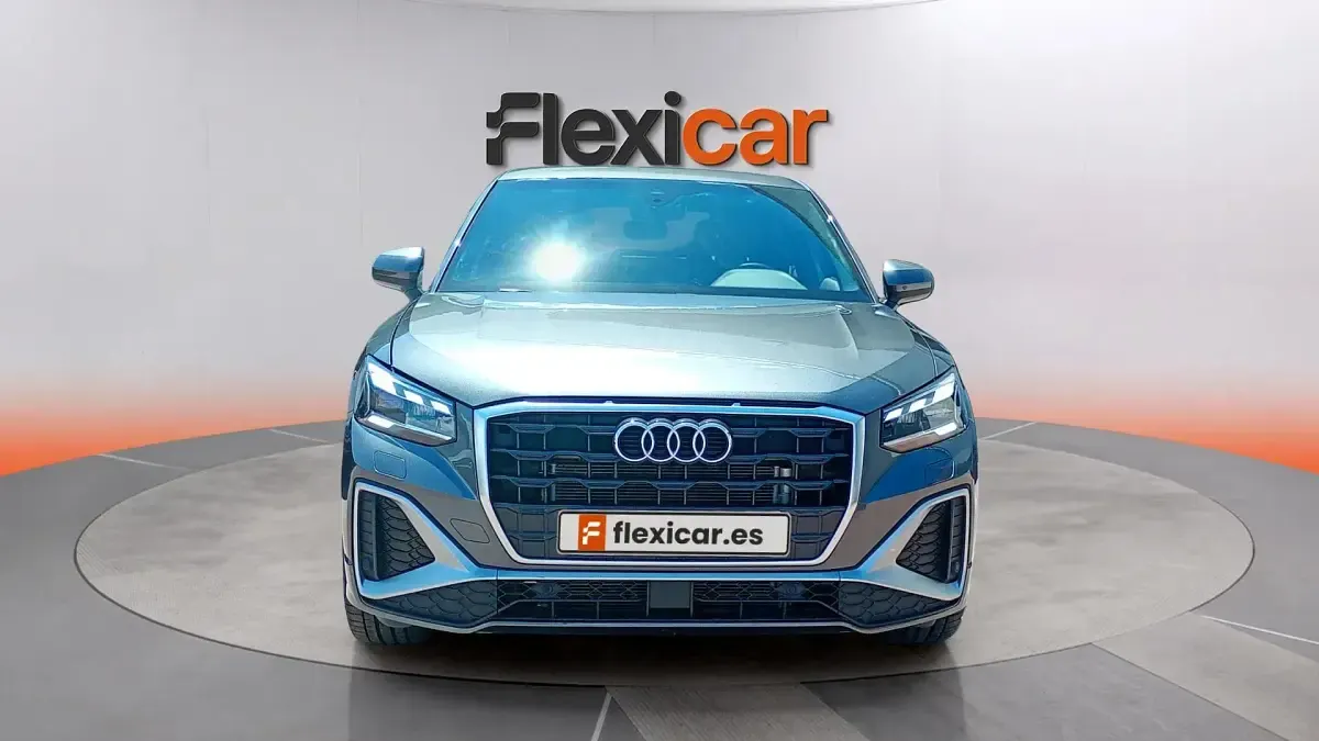 Usado Audi Q2 S-Line 150 CV (110 kW) 2024 Gris SUV