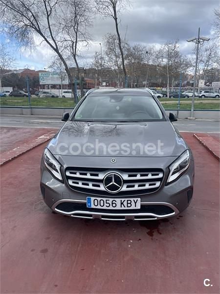 Gris / plata Usado 2017 Mercedes GLA220 SUV | 22.500 € (Precio justo) - Imagen 1/4