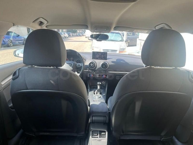 Używany Audi A3 Attraction 110 KM (80 kW) 2015 Biały Sedan/Limuzyna