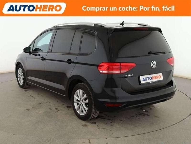 Usado VW Touran Advance 150 CV (110 kW) 2019 Negro Monovolumen
