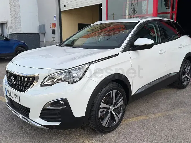 Usado Peugeot 3008 Allure 130 CV (95 kW) 2018 Blanco SUV