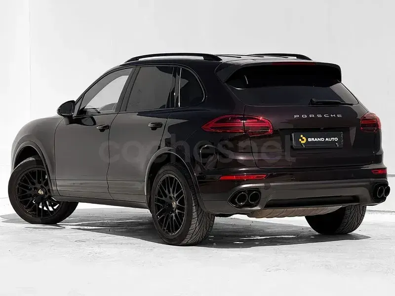 Usado Porsche Cayenne Diesel Platinum Edition 262 CV (192 kW) 2016 Granate SUV